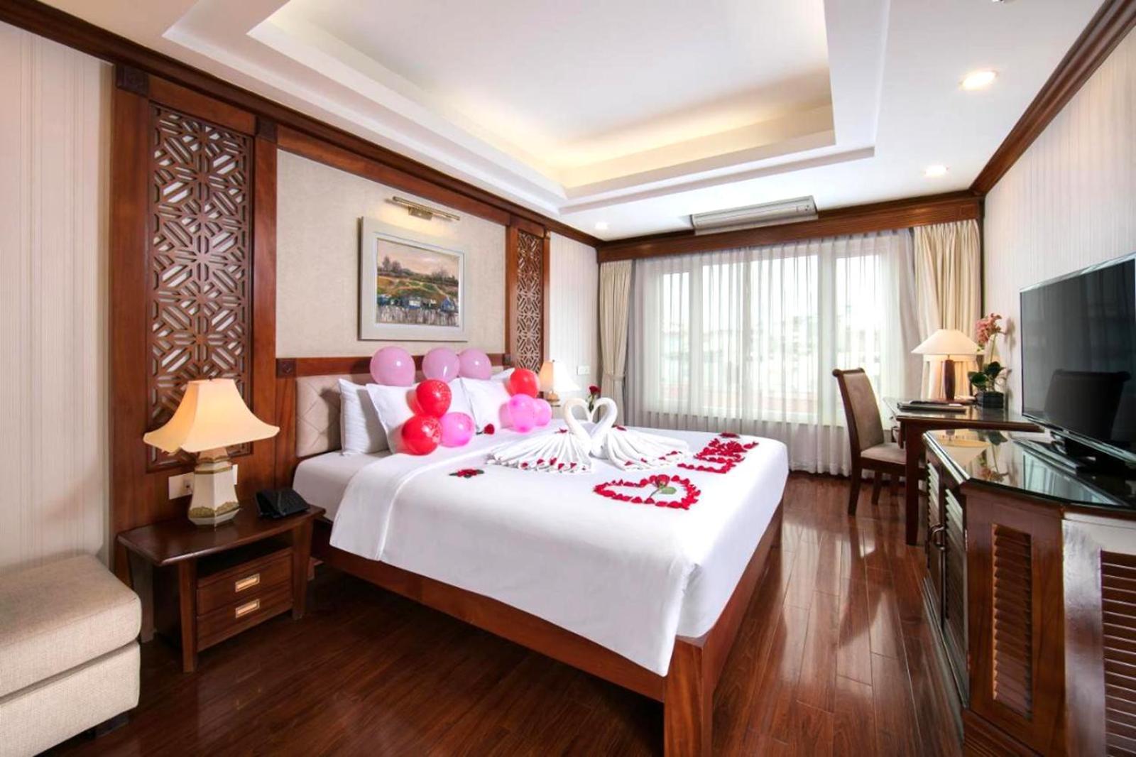 Thien Thai Hotel & Spa Hanoi Exteriör bild